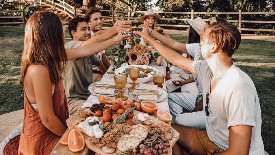 Summer Wellness Series: Nutrition Hacks for Summer Gatherings and Beyond (Part 2 of 3)